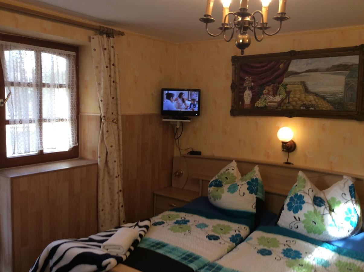 Hotel Ilona Kis Kastély Panzió Keszthely Esterno foto