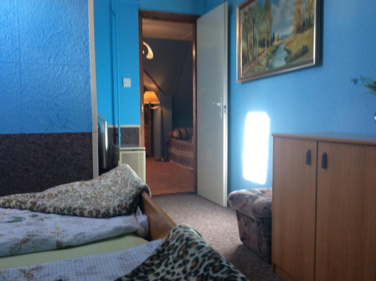 Hotel Ilona Kis Kastély Panzió Keszthely Esterno foto