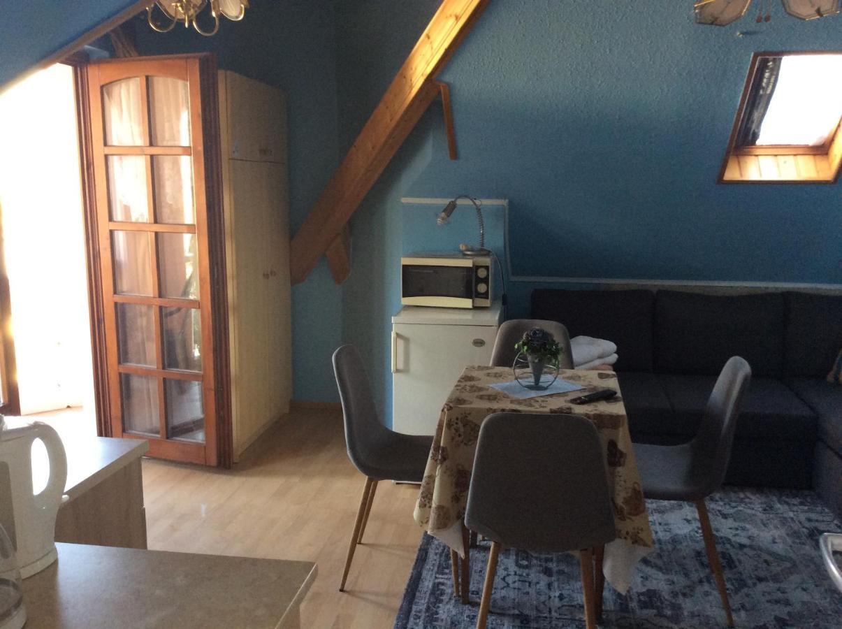 Hotel Ilona Kis Kastély Panzió Keszthely Esterno foto