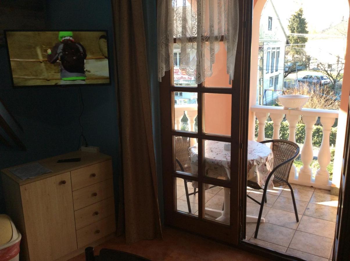 Hotel Ilona Kis Kastély Panzió Keszthely Esterno foto