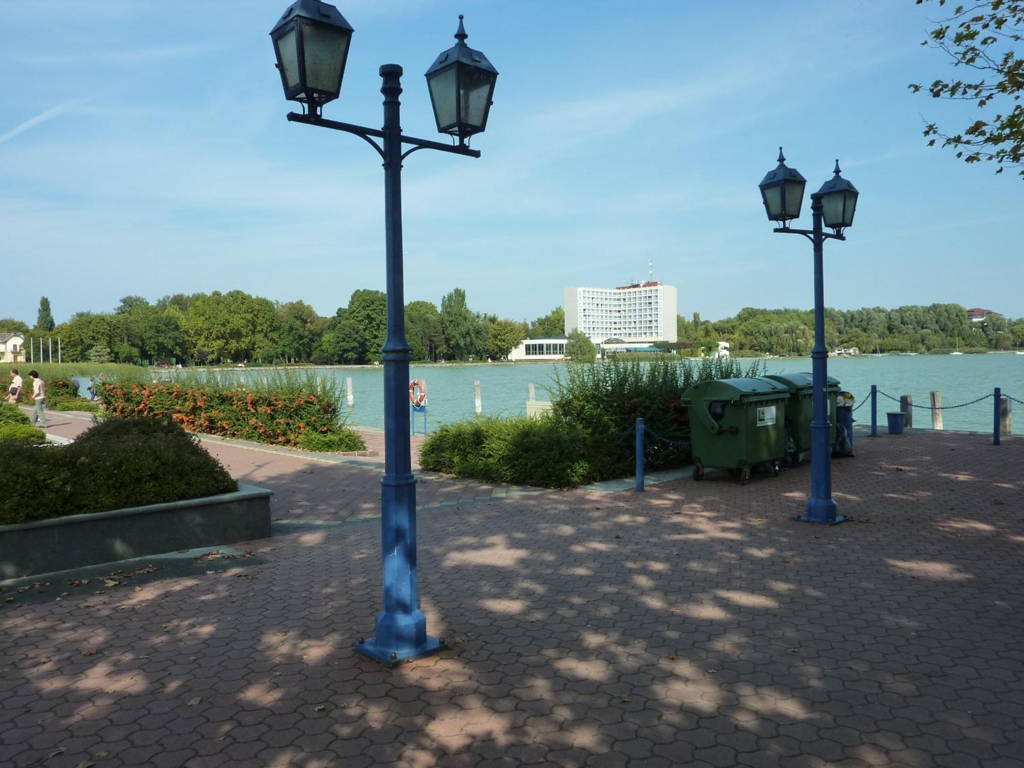 Hotel Ilona Kis Kastély Panzió Keszthely Esterno foto