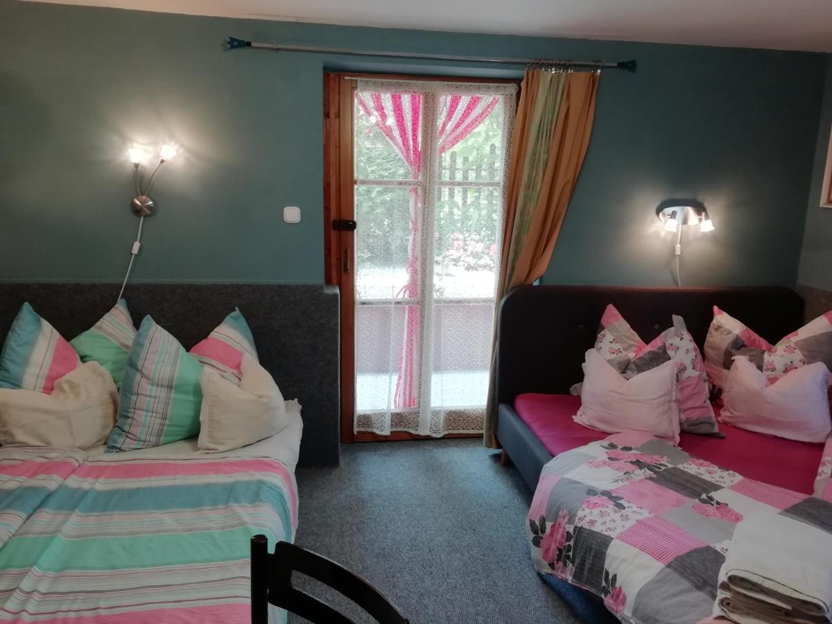 Hotel Ilona Kis Kastély Panzió Keszthely Esterno foto